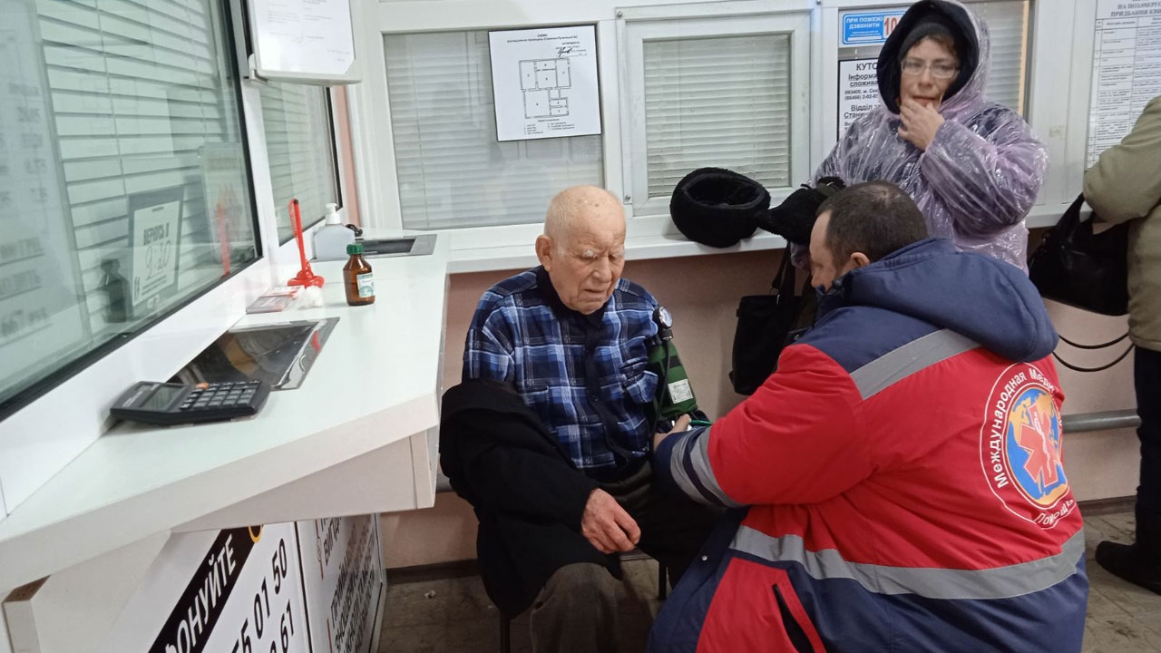 Медицинские бригады МБО «Международная медицинская помощь»